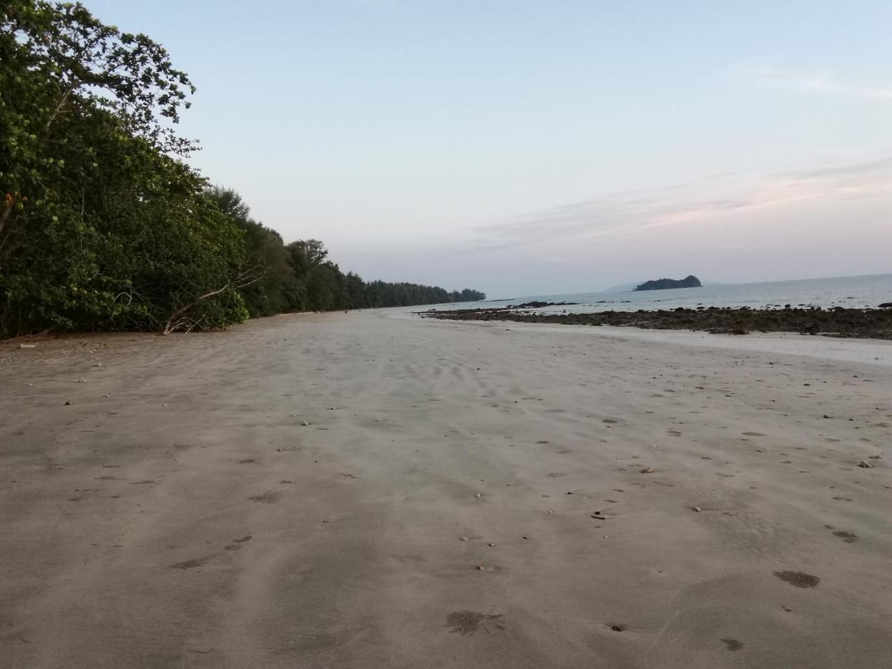 Andaman Beach Resort Koh Jum Exteriér fotografie