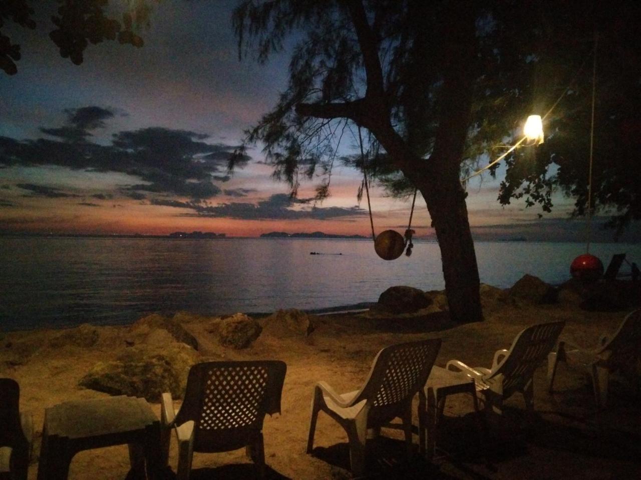 Andaman Beach Resort Koh Jum Exteriér fotografie